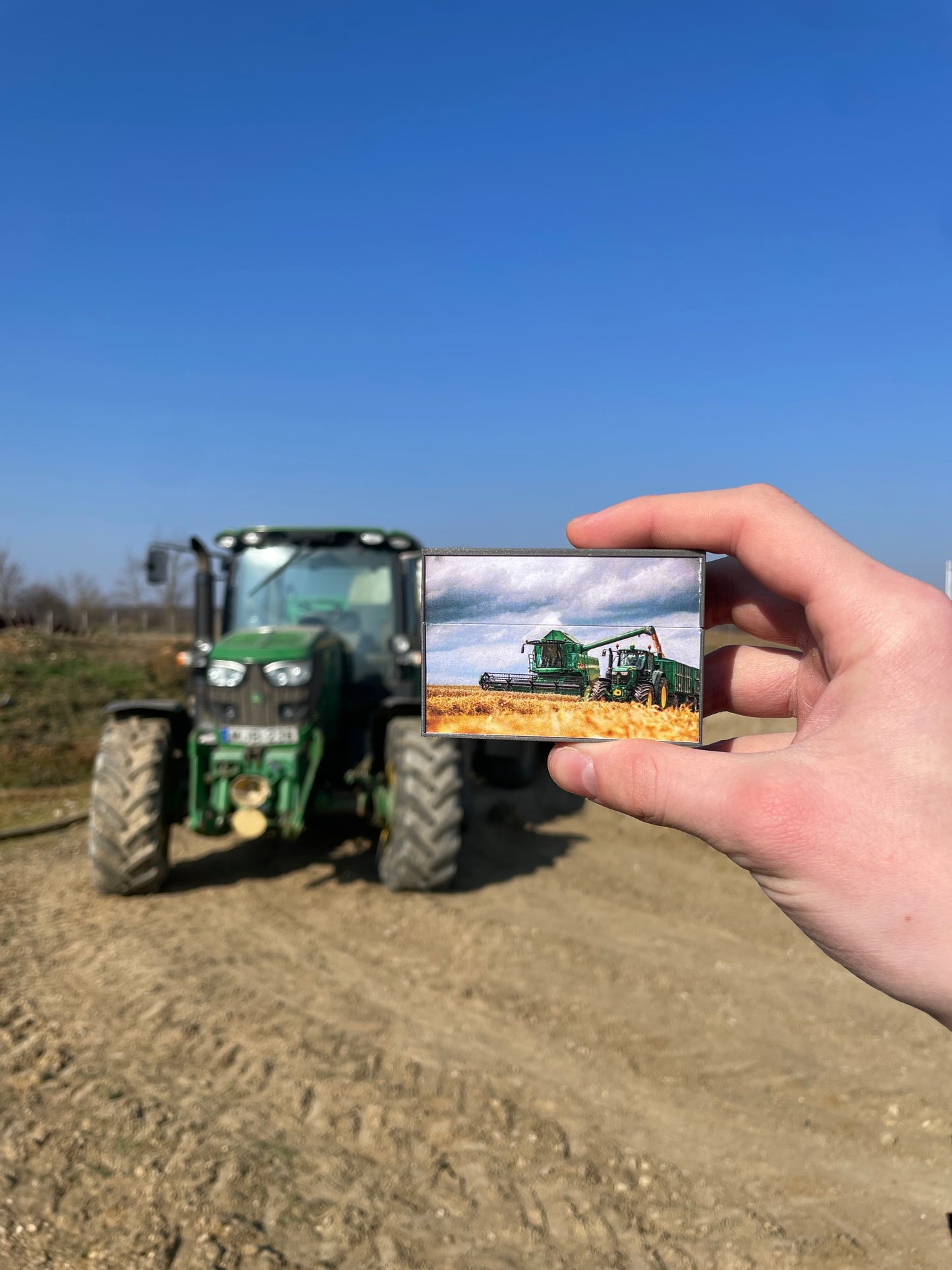 A  SAJÁT TERVEZÉSŰ TOK